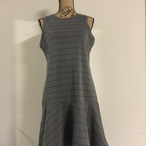 SOLD Banana Republic dress. - Picture 8 of 8